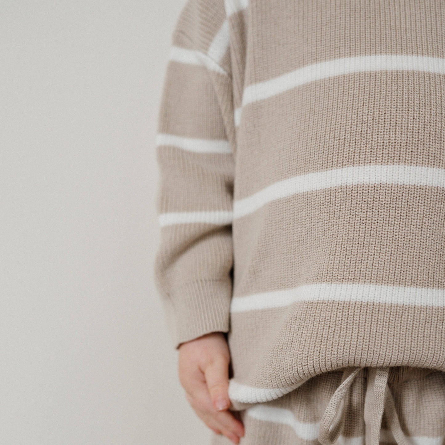 OAT STRIPE KNIT SWEATER