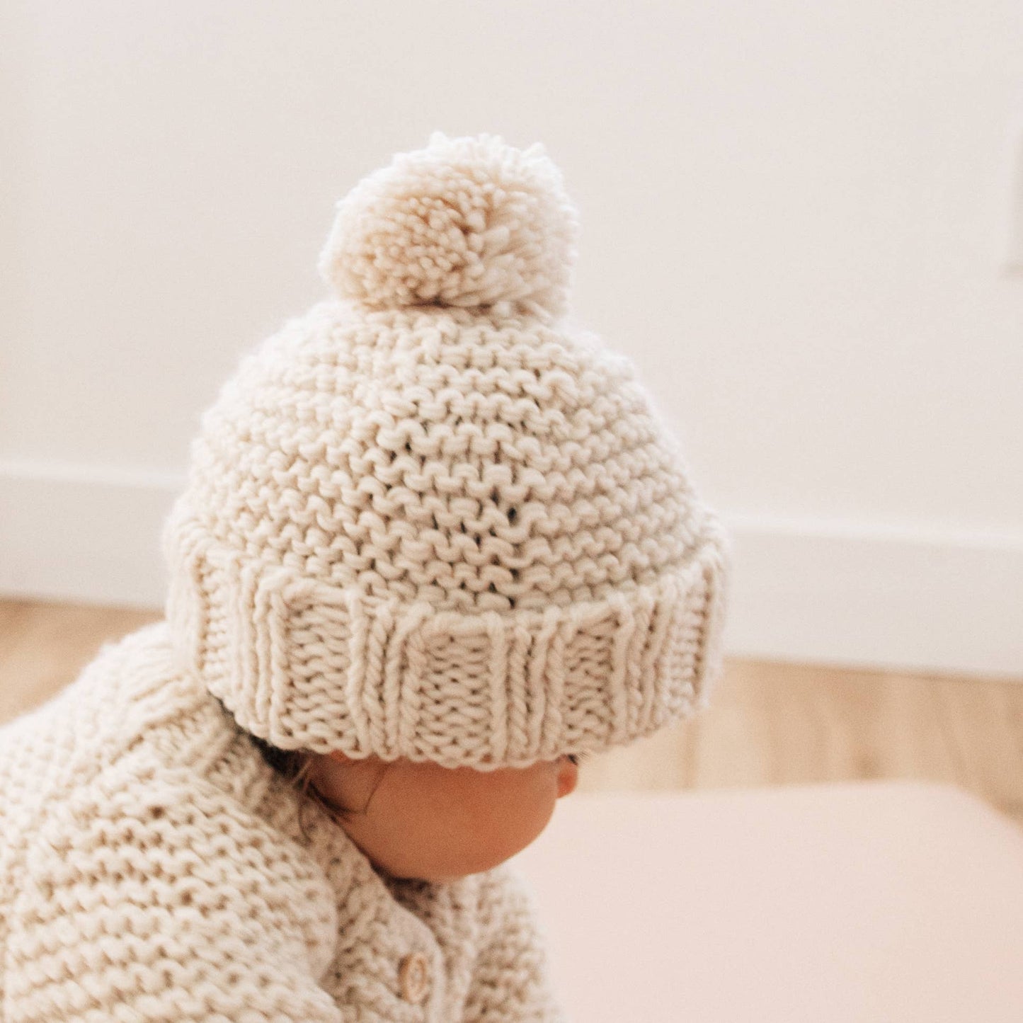 NATURAL GARTER STITCH HAT