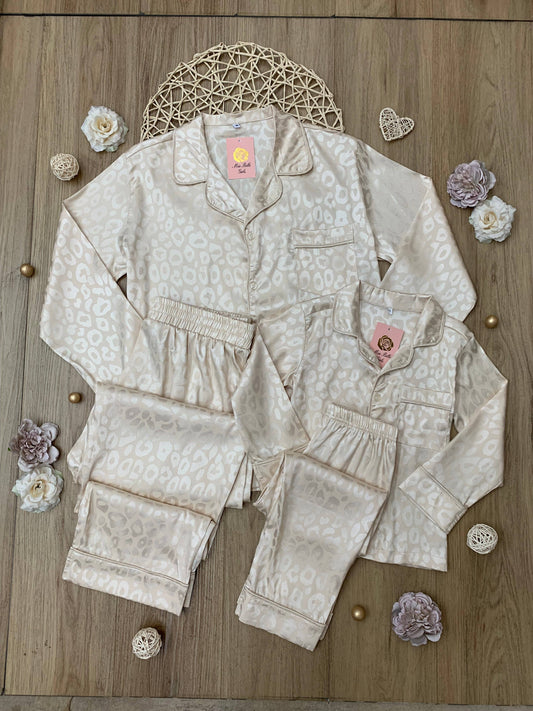 MOMMY AND ME CREAM LEOPARD PRINT SILK PAJAMA SET